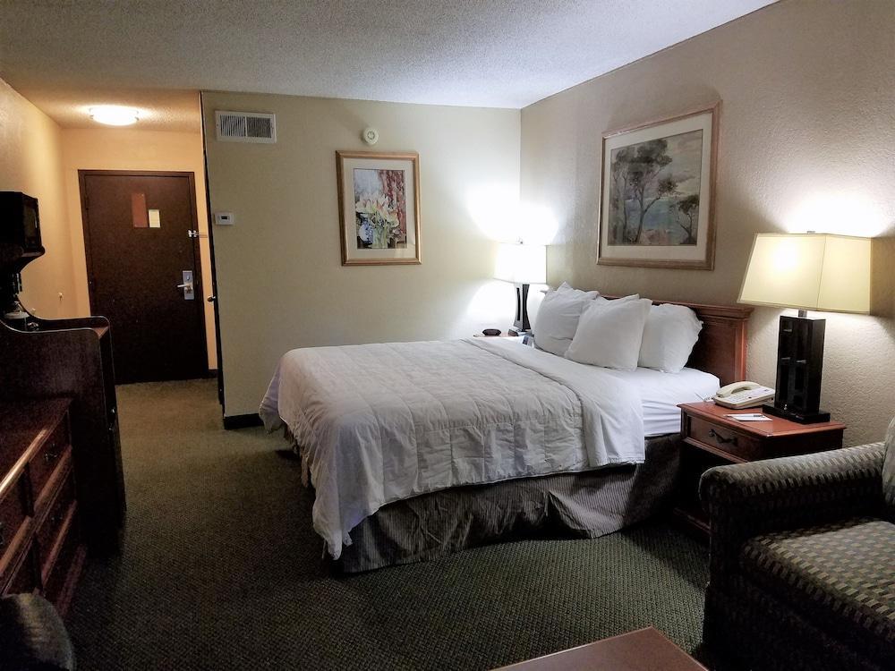 The Clarion Inn אלק סיטי מראה חיצוני תמונה