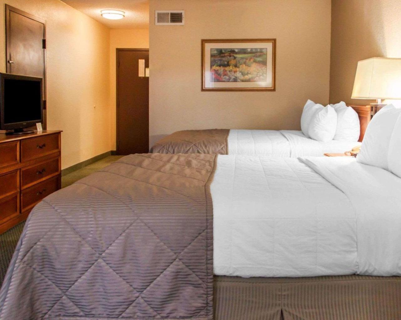 The Clarion Inn אלק סיטי מראה חיצוני תמונה